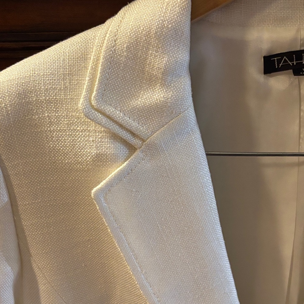 Tahari Pants Suit - Picture 2 of 11